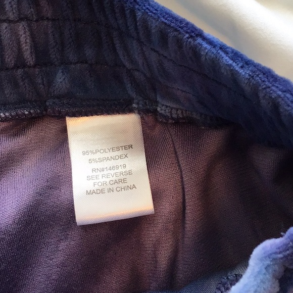 Super Soft Plush Tie-Dye Joggers NWT - Picture 6 of 10